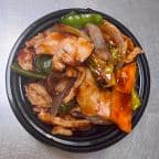 Best Chicken w. Garlic Sauce in West Palm Beach, FL